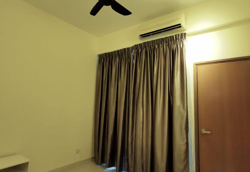 Royal Regent Sri Putramas III