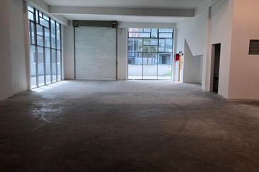 LAKE 6 ENTREPRENEURS PARK, Puchong, Selangor 3 storey Semi Detached Factory For Sale