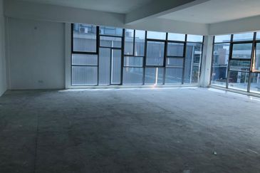 LAKE 6 ENTREPRENEURS PARK, Puchong, Selangor 3 storey Semi Detached Factory For Sale