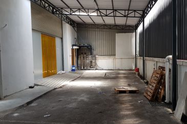 LAKE 6 ENTREPRENEURS PARK, Puchong, Selangor 3 storey Semi Detached Factory For Sale