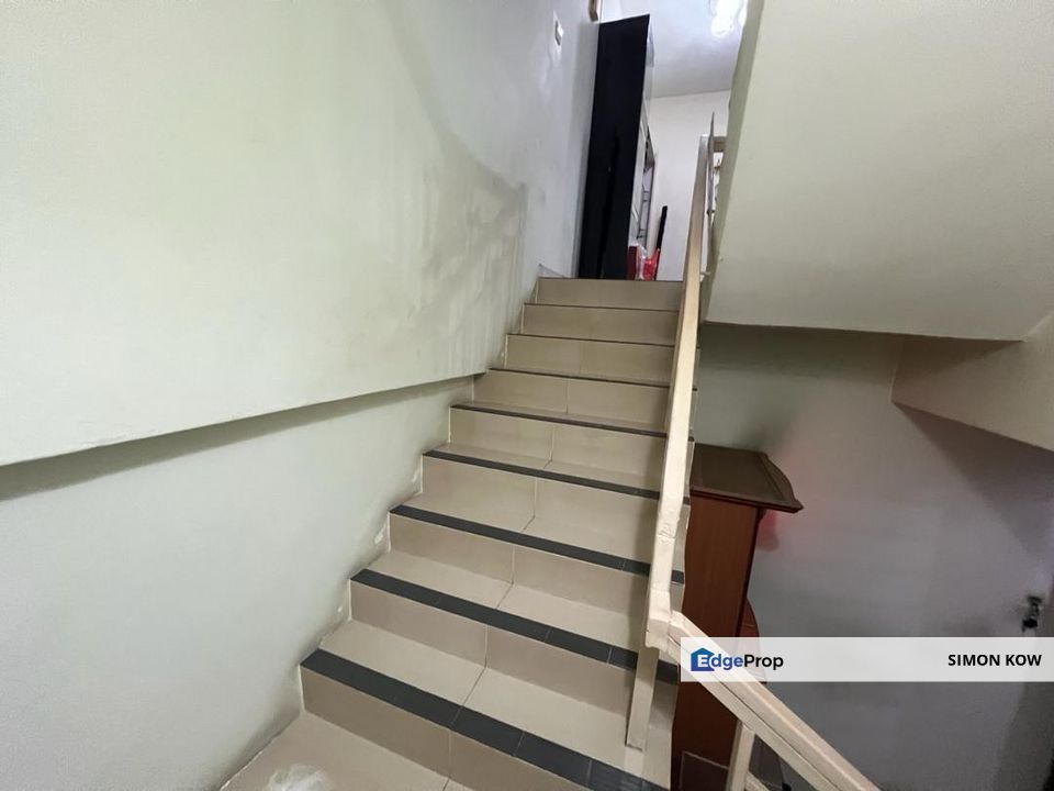 Bukit OUG Townhouse, Bukit Jalil, Kuala Lumpur, Freehold, 3rooms 3baths, upper unit, walking distance to LRT, Kuala Lumpur, Bukit Jalil