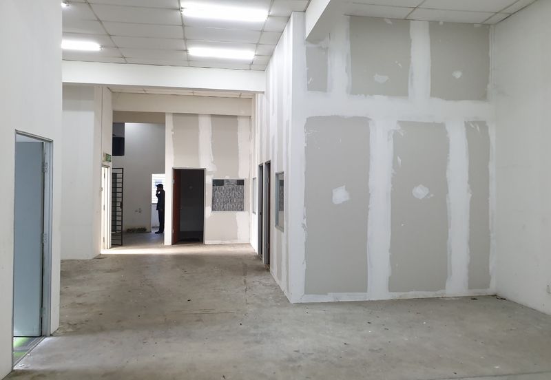 Elite 33 Signature Business Park