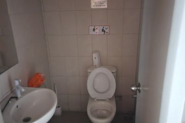 Midfields Square Shop Office