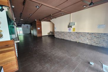 Midfields Square Shop Office