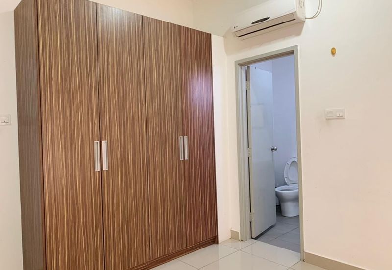 Seasons Luxury Apartments @ Amara Larkin