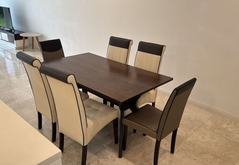 Emerald Bay @ Puteri harbour