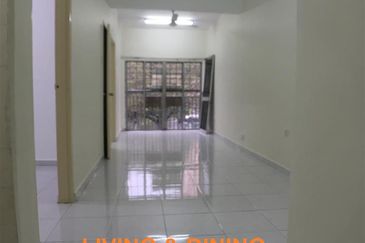 Vista Apartment, Damansara Damai