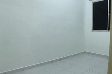 Vista Apartment, Damansara Damai