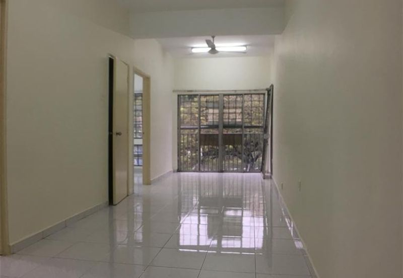 Vista Apartment, Damansara Damai