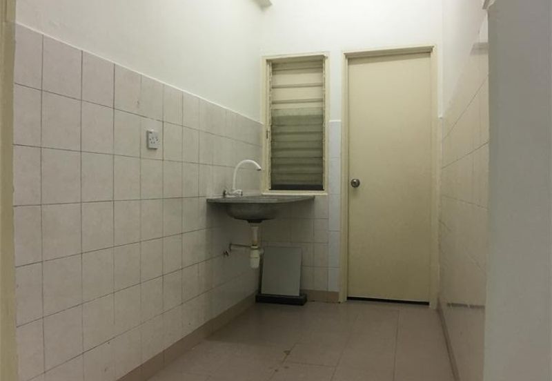 Vista Apartment, Damansara Damai