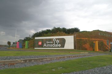 1 acre Agriculture land facing main road for rent, beside petron station Bandar Ainsdale