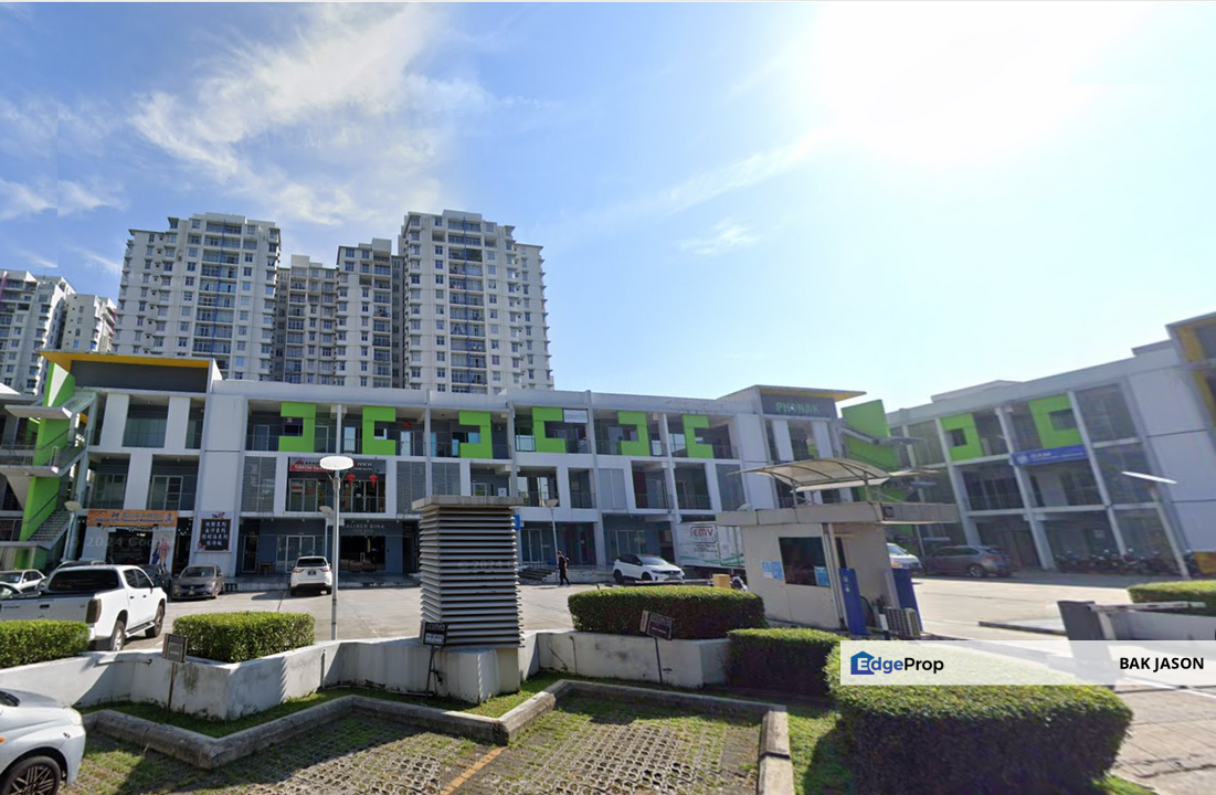 Midfield square shop , Kuala Lumpur, Salak Selatan