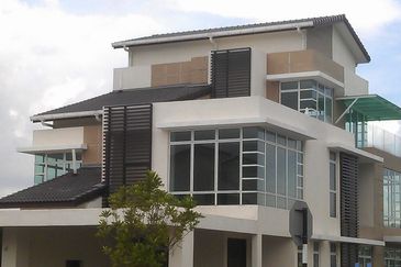 Bandar Tun Hussein Onn