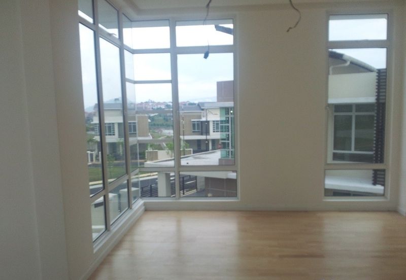 Bandar Tun Hussein Onn