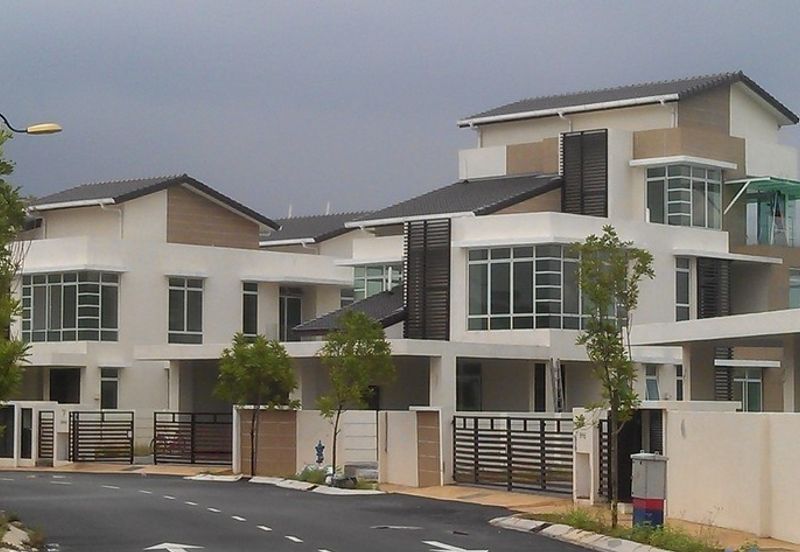 Bandar Tun Hussein Onn