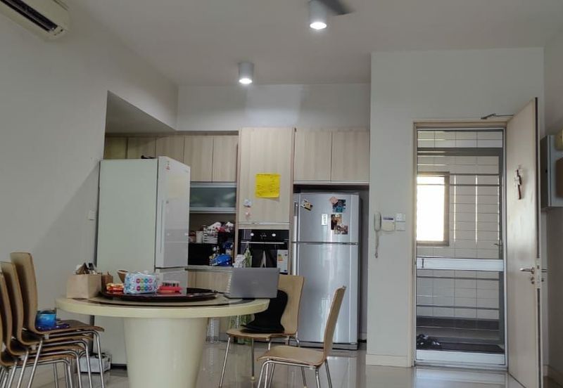 A'marine Lakeside Condominium