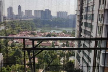 A'marine Lakeside Condominium