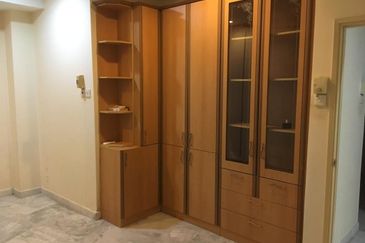 SL 4, Bandar Sungai Long