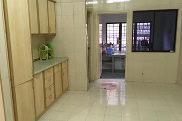 SL 4, Bandar Sungai Long