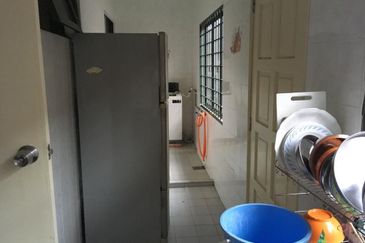 SL 4, Bandar Sungai Long