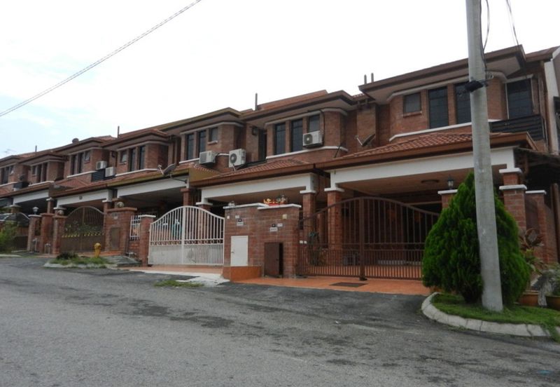 SL 4, Bandar Sungai Long