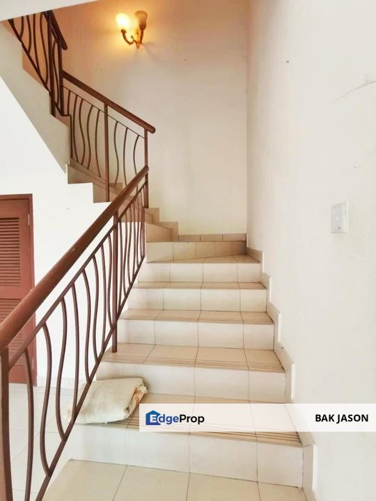 Villa impiana, taman pelangi semenyih 1, semenyih, Selangor, Semenyih