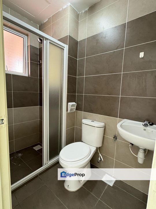 Goodview Heights townhouse endlot below market price, Selangor, Kajang