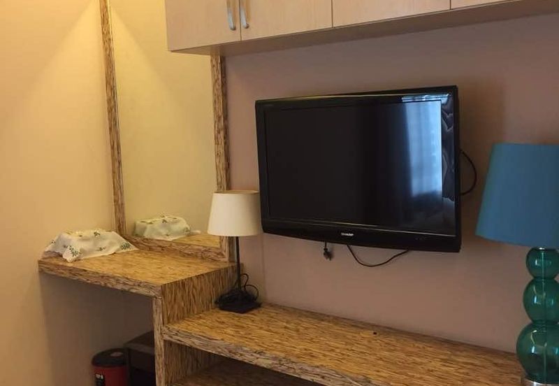 Rivercity Condominium