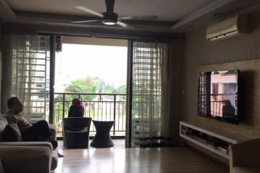 Rivercity Condominium