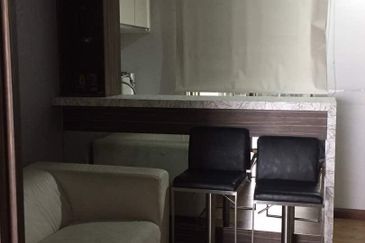 Rivercity Condominium