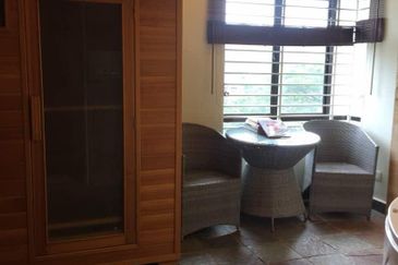 Rivercity Condominium