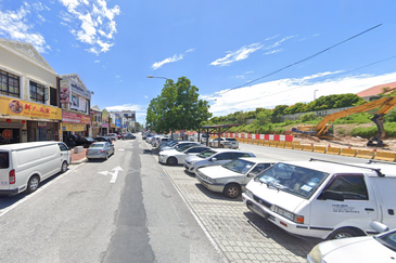 2sty Shop lot facing main road in jalan alam damai 1, cheras, kuala lumpur