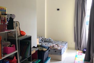 Imperial Hatamas Condominium