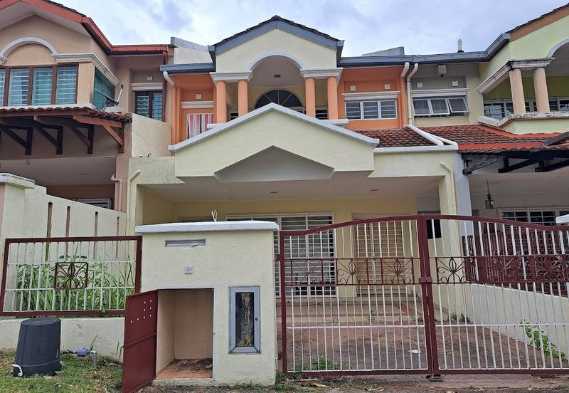 Bandar puteri puchong 12, mountaintop landed house