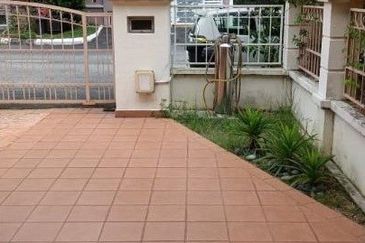 Bandar puteri puchong 12, mountaintop landed house