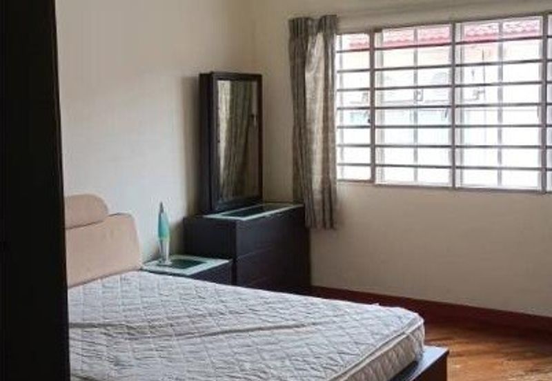 Bandar puteri puchong 12, mountaintop landed house