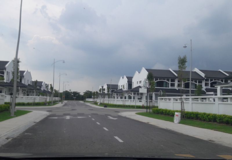 Cradleton @ Eco Majestic