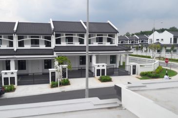 Cradleton @ Eco Majestic