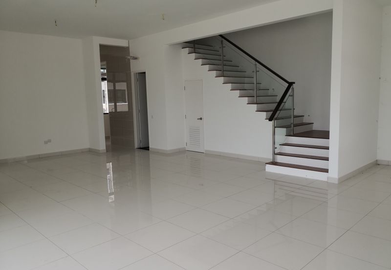 Tenderfields @ Eco Majestic