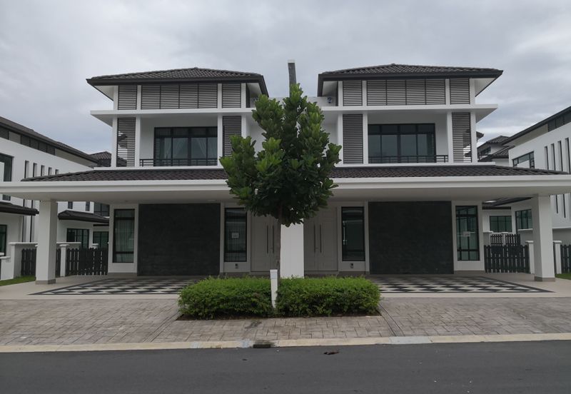 Tenderfields @ Eco Majestic