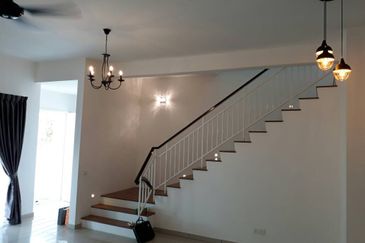 Cradleton @ Eco Majestic