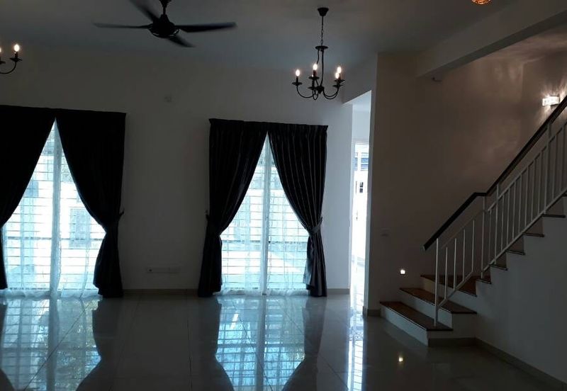 Cradleton @ Eco Majestic