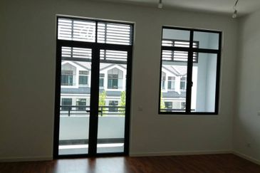 Cradleton @ Eco Majestic