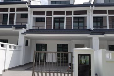 Cradleton @ Eco Majestic