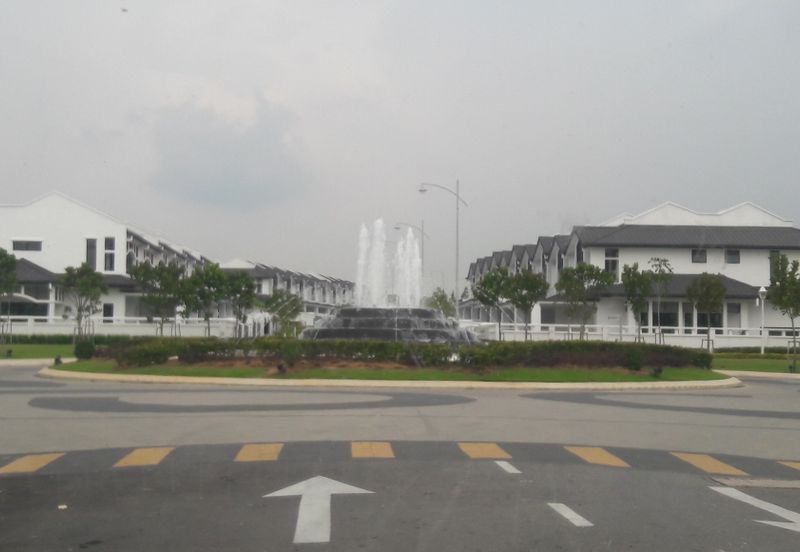 Cradleton @ Eco Majestic