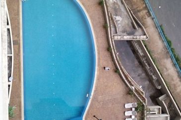 Rivercity Condominium