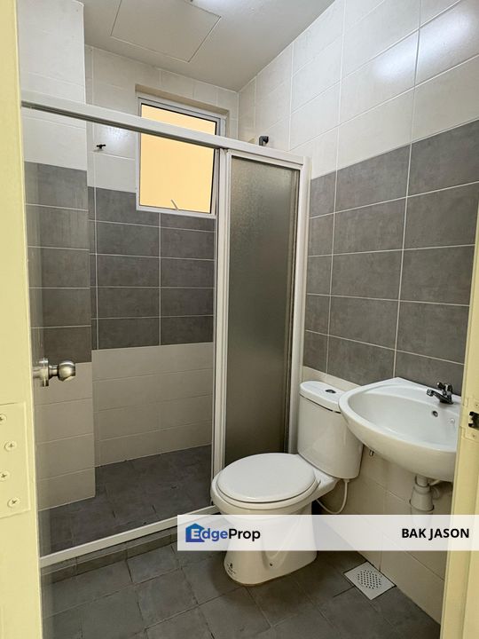 ENDLOT LOWER UNIT goodview heights townhouse, kajang, Selangor, Kajang