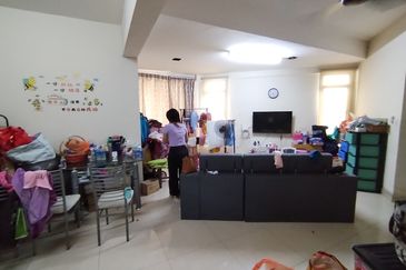 Rivercity Condominium