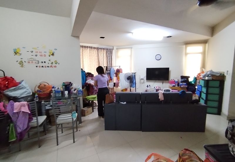 Rivercity Condominium