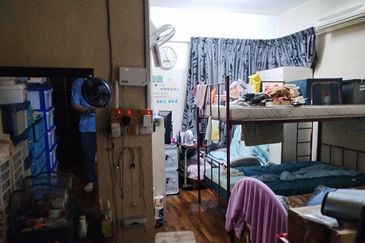 Rivercity Condominium